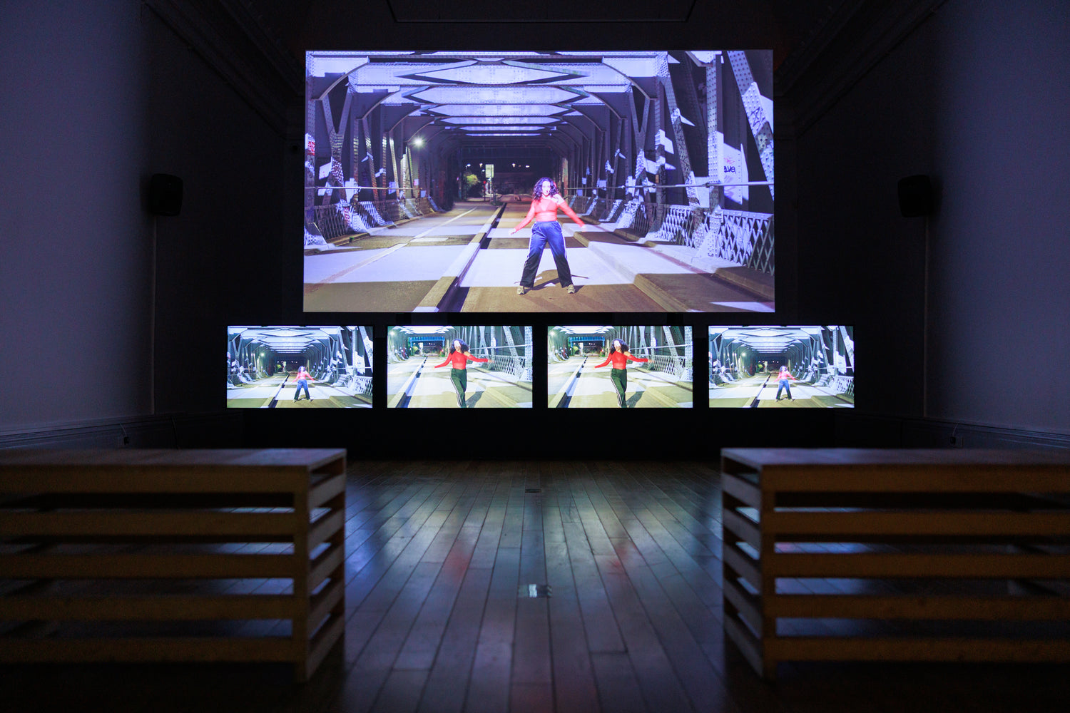 Saturday Exhibition Tour: Melanie Manchot